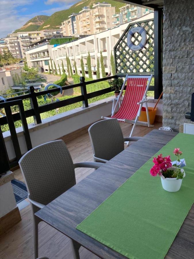Aldi'S Guest House Vlorë Екстериор снимка