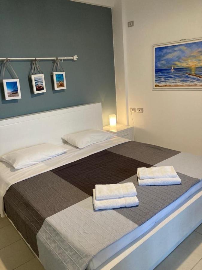Aldi'S Guest House Vlorë Екстериор снимка