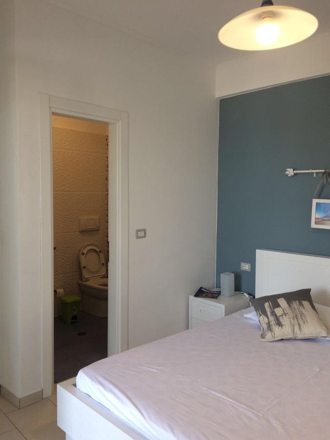 Aldi'S Guest House Vlorë Екстериор снимка