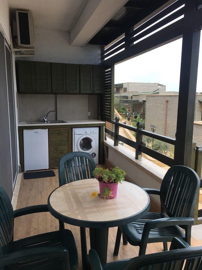 Aldi'S Guest House Vlorë Екстериор снимка