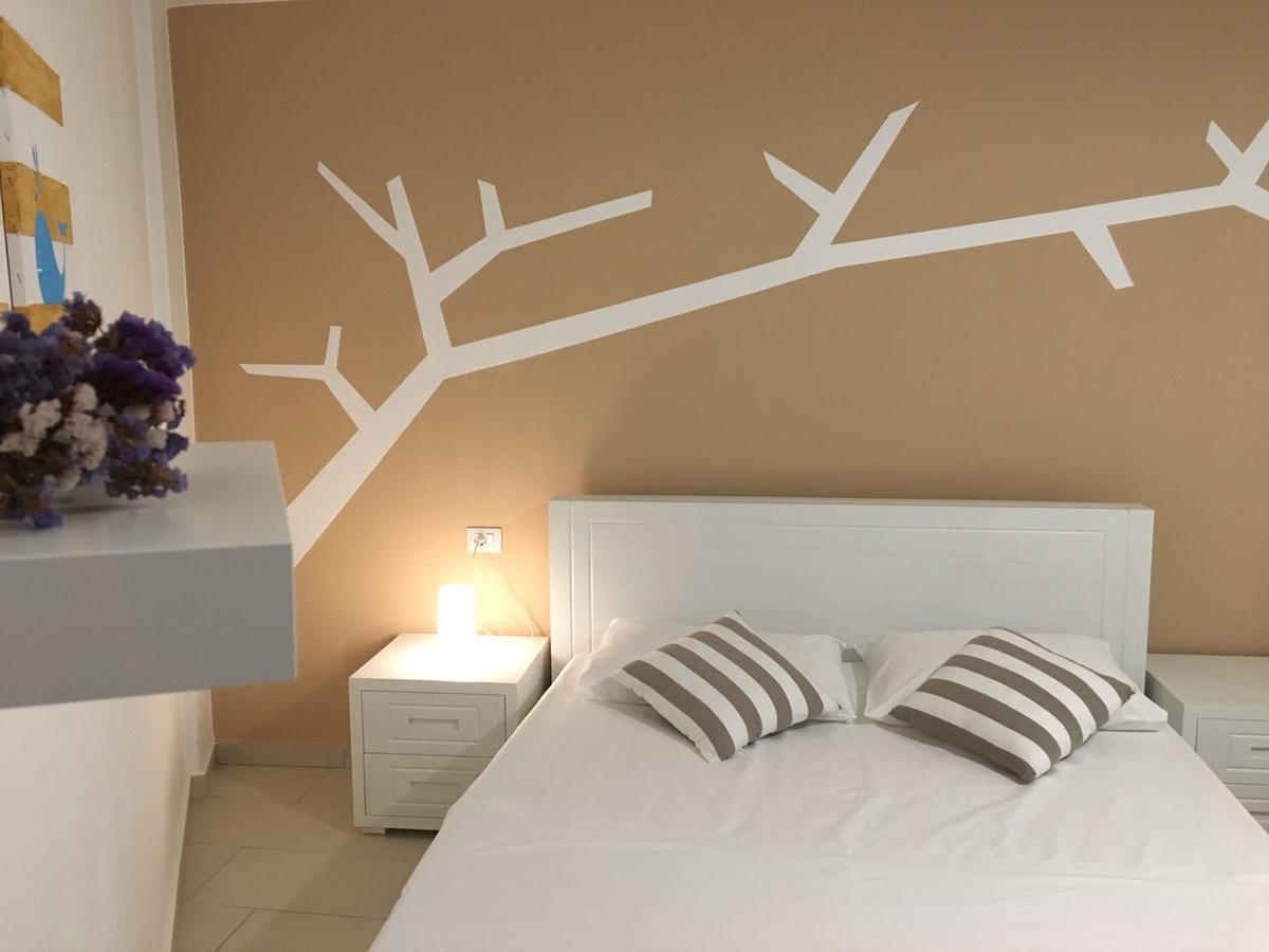 Aldi'S Guest House Vlorë Екстериор снимка
