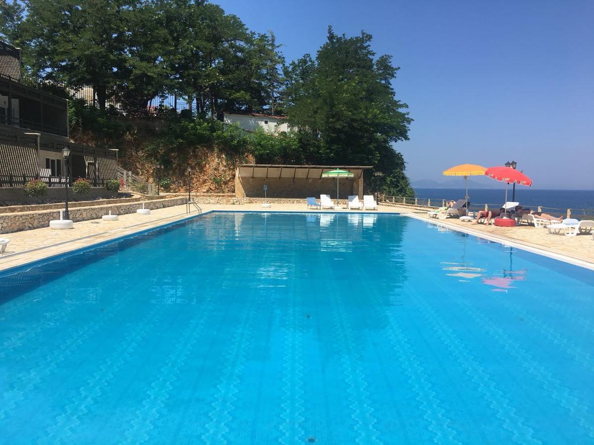 Aldi'S Guest House Vlorë Екстериор снимка
